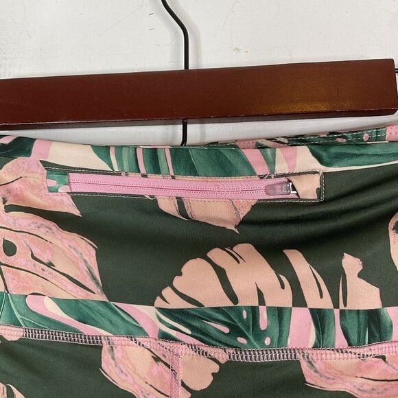 New Nike Dri Fit Activewear Cropped Pant Legging Pink Leaf Women's Medium - Picture 3 of 9